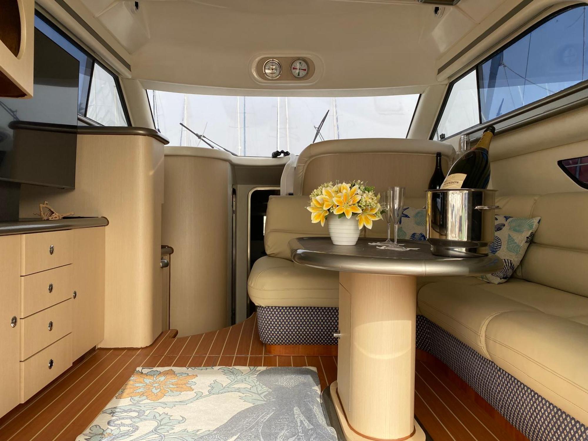 The Valencia Yacht Experience Hotel Exterior photo